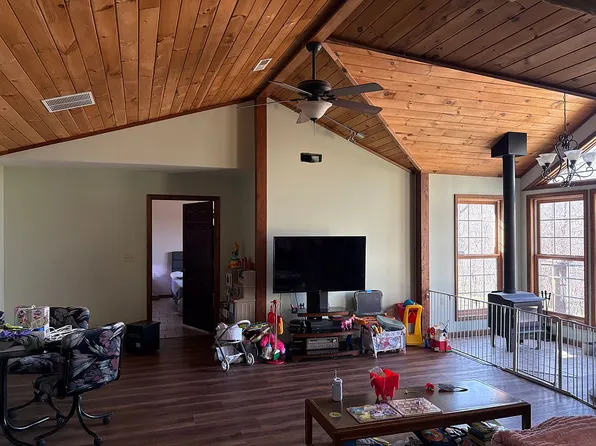 289 Rocky Knoll Rd, Roach, MO 65787