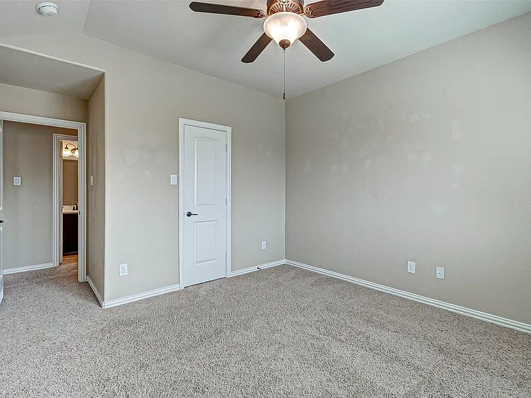 4814 Sequoia Park Ln — Photo 36