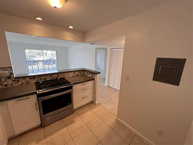 15221 NE 6th Ave #A104 — Photo 4