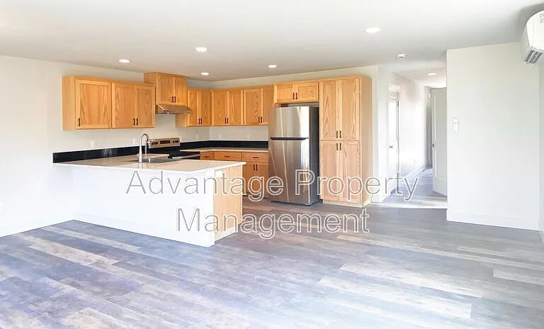1786 S 9th St — Photo 7