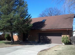 1410 Burntwood Ct, Grand Forks, ND 58201