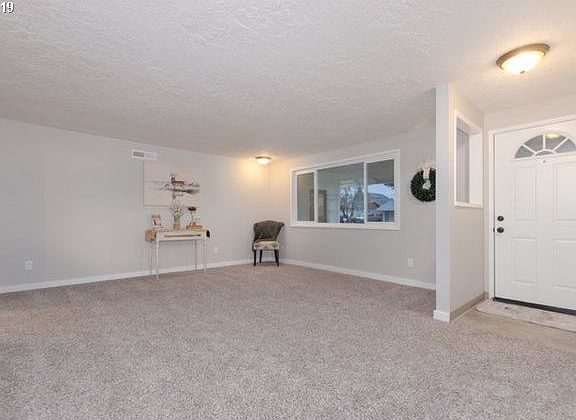 5th image of 11900 NE 33rd St