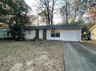 720 Edgehill Dr, Benton, AR 72015