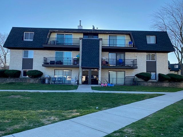 1st image of 11109 S 84th Ave APT 1A