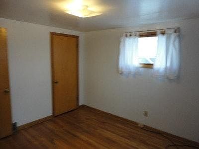 5th image of 207 Clara Ct