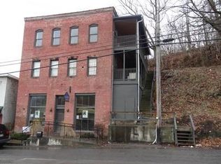 307 Frankford Rd, Ronceverte, WV 24970