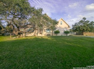 25662 Green River Dr, San Antonio, TX 78260