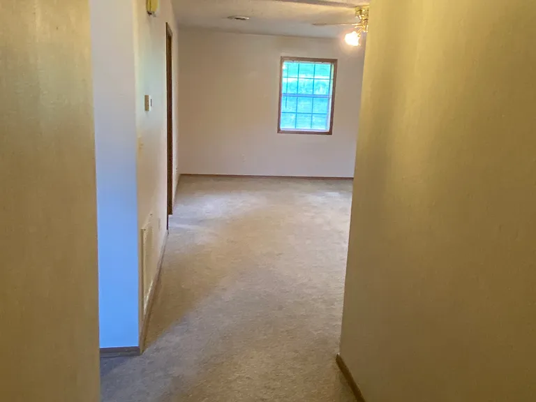 402 S Main St #4A — Photo 6