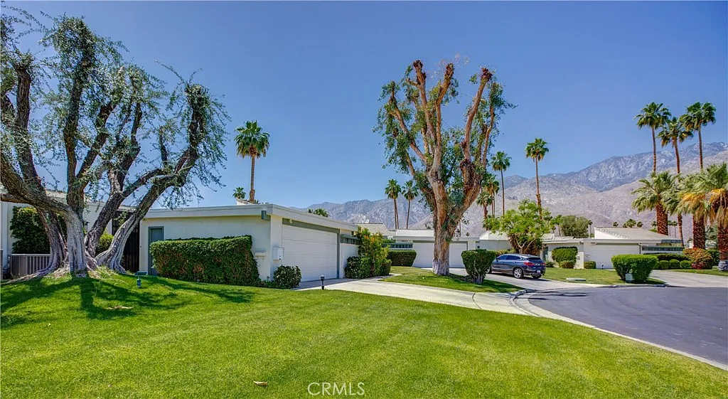 2 bed, 1391 sqft, $5,000 — Photo 2
