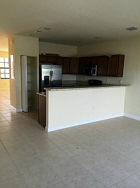 2nd image of 3571 W 89th Pl