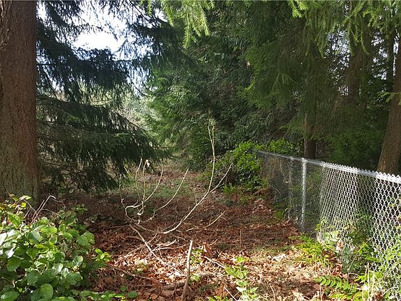 2nd image of 12126 Scenic Dr