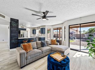 2721 E Dry Creek Rd, Phoenix, AZ 85048