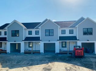 1 Saint Margarets Dr #B, Pelham, NH 03076
