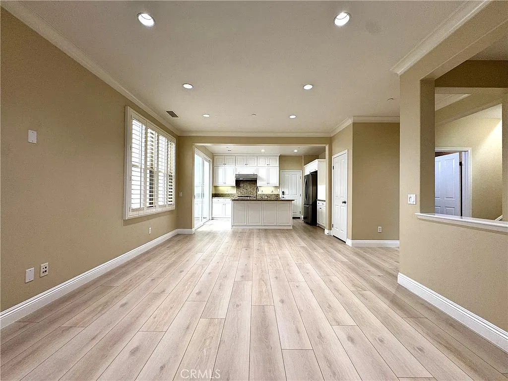3 bed, 1512 sqft, $4,300 — Photo 3
