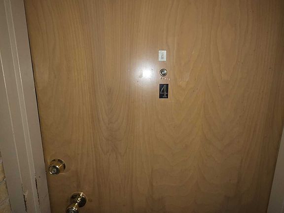 3rd image of 18320 Cherry Creek Dr APT 4