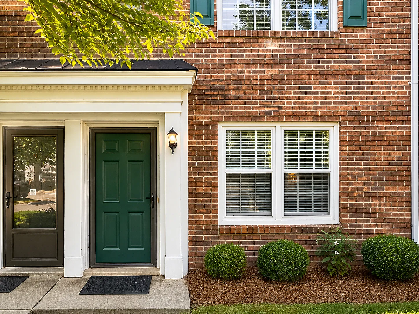 2 bed, 1.5 bath, 1088 sqft, $1,200 — Photo 1