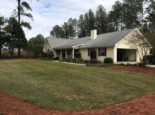 225 Silverado Rd, Douglas, GA 31535