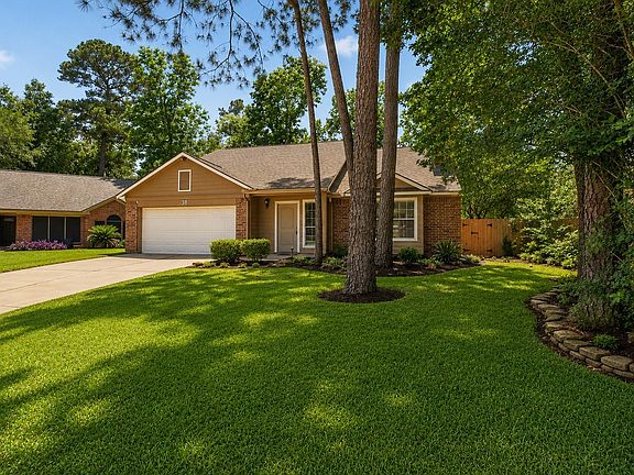 2nd image of 38 Dusky Meadow Pl