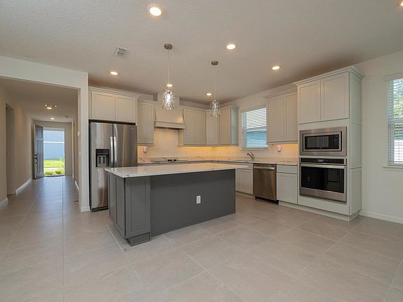 5th image of 127 Shell Creek Ct