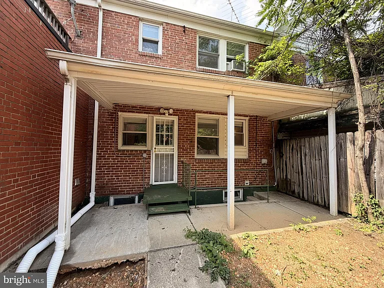 909 E Lake Ave #1 — Photo 49