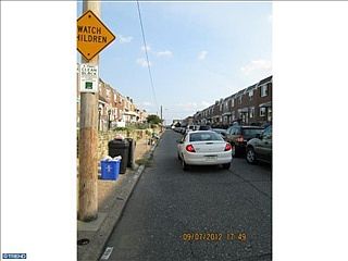3rd image of 4517 Oakmont St