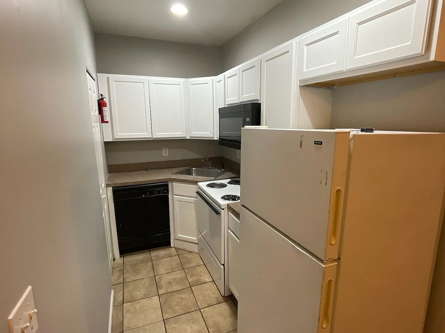 5356 Page Blvd — Photo 2