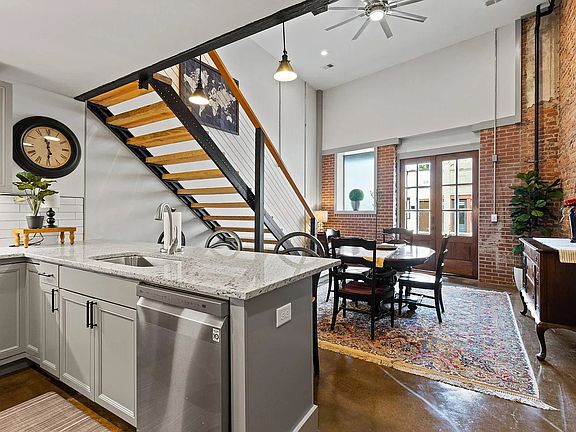 FULLY FURNISHED Kitchen/Dining Room