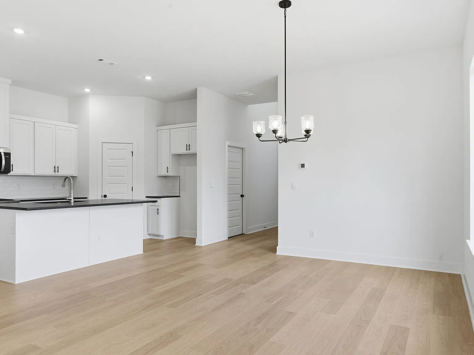 1834 East Fiji Street - 1 — Photo 3