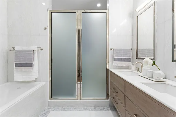 Rented by Corcoran | media 14