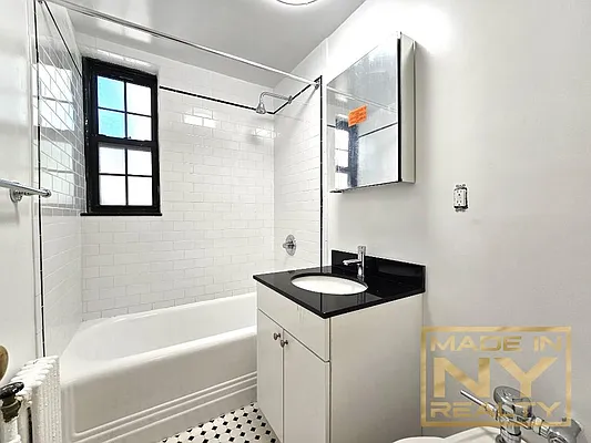 Rented by Made In NY Realty | media 10