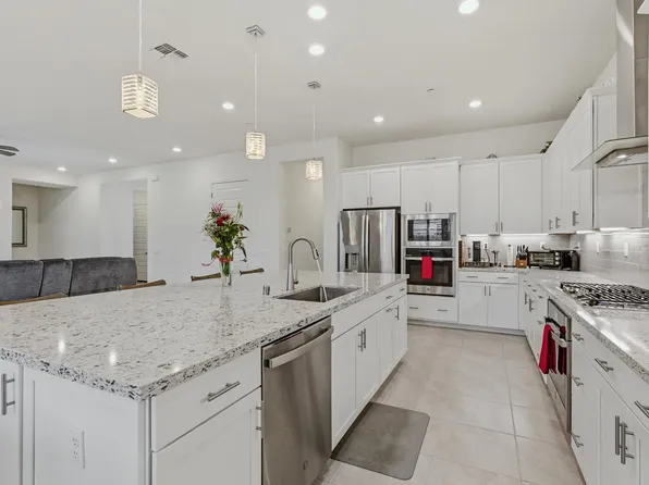 4691 Freesia Cir, Roseville, CA 95747