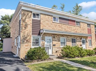 8415 Lotus Ave, Skokie, IL 60077