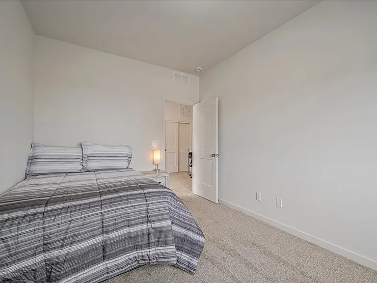 1724 Richard Martin Dr — Photo 15