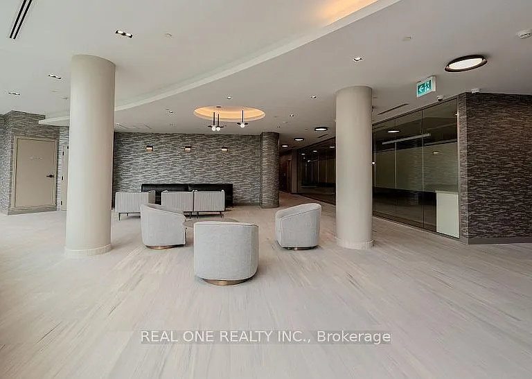 5105 Hurontario St #617 — Photo 30