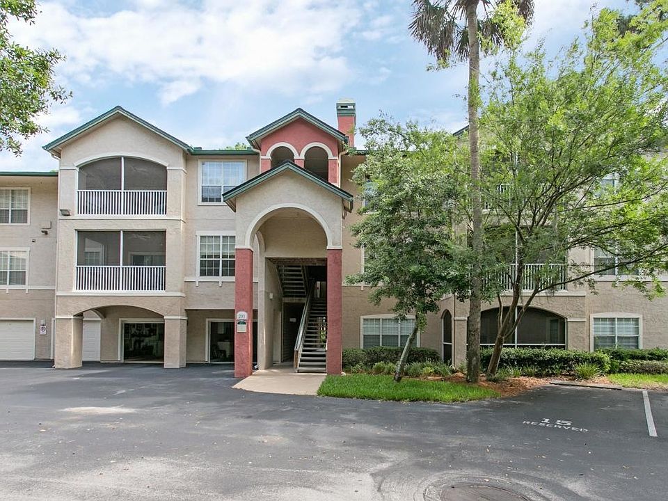 2nd image of 211 Colima Ct Unit 1117