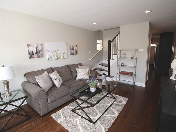 2nd image of 5119 S Lawler Ave