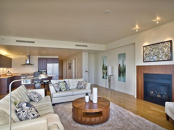 5th image of 3570 S River Pkwy Unit 1001