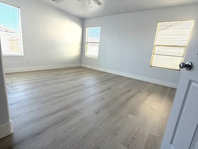 92 Peachtree Hill Ave — Photo 13