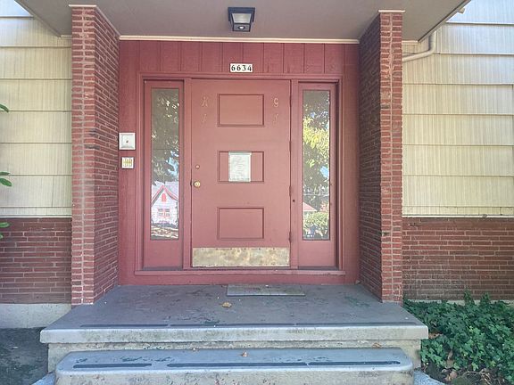 2nd image of 6634 E Burnside St #I