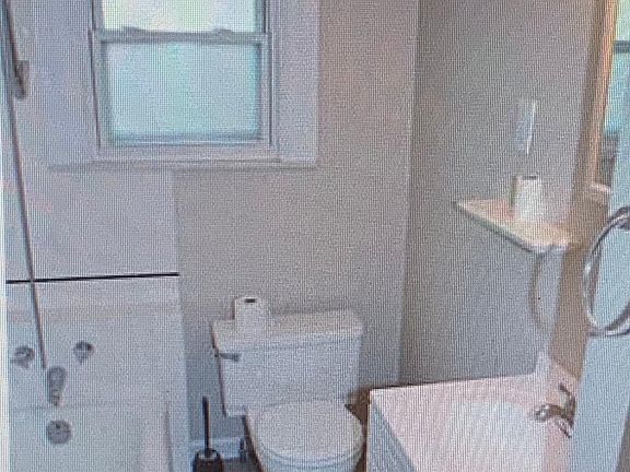 2nd image of 1255 Oak St #1