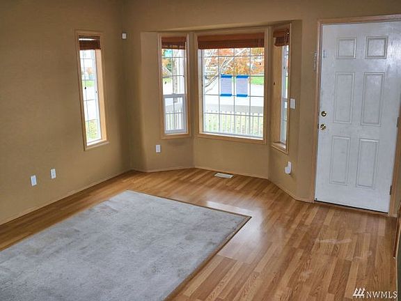 3rd image of 020208 81st Avenue Ct E