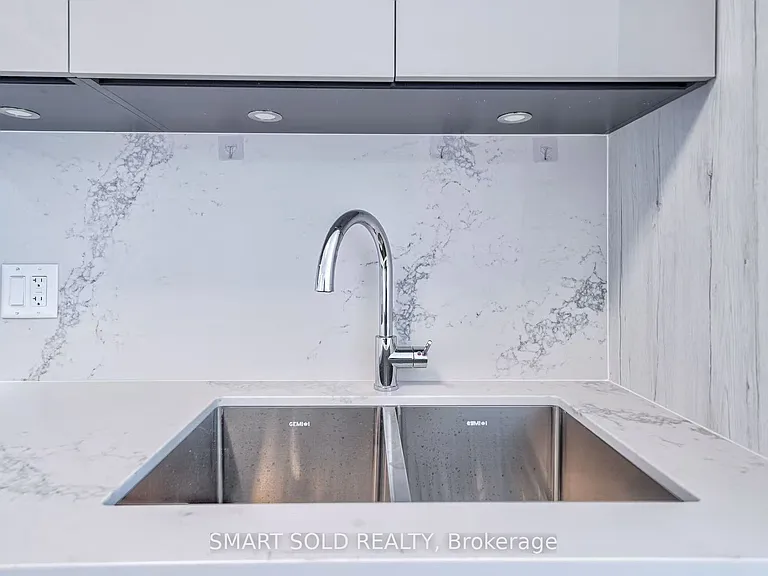 8 Water Walk Dr #C-2701 — Photo 31