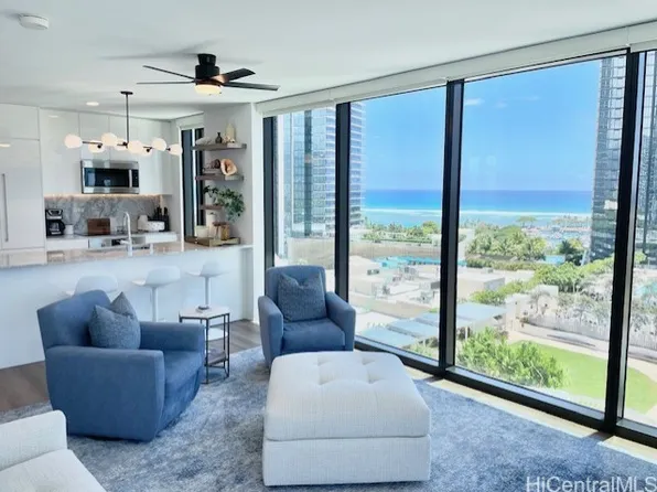 987 Queen St #1401, Honolulu, HI 96814