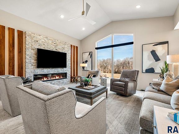 5th image of 8900 E Palametto Cir
