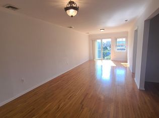 48-07 30th Ave #3, Astoria, NY 11103