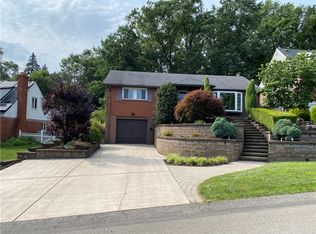 24 Barton Dr, Pittsburgh, PA 15221