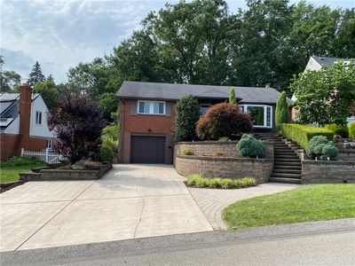 24 Barton Dr, Pittsburgh, PA, 15221