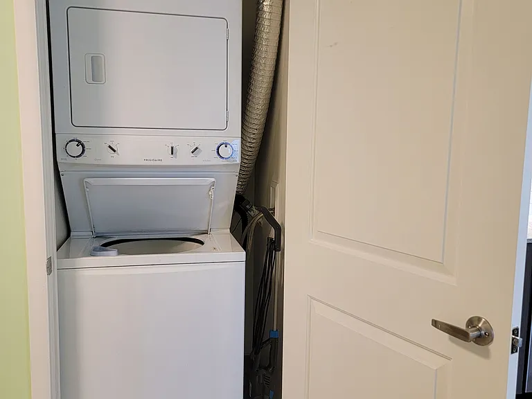 75 Norman Bethune Ave #302 — Photo 17