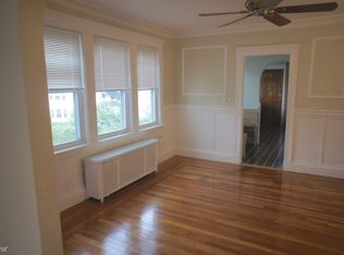 85 Templeton Pkwy, Watertown, MA 02472
