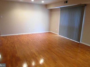 52303 Delaire Landing Rd #303, Philadelphia, PA 19114